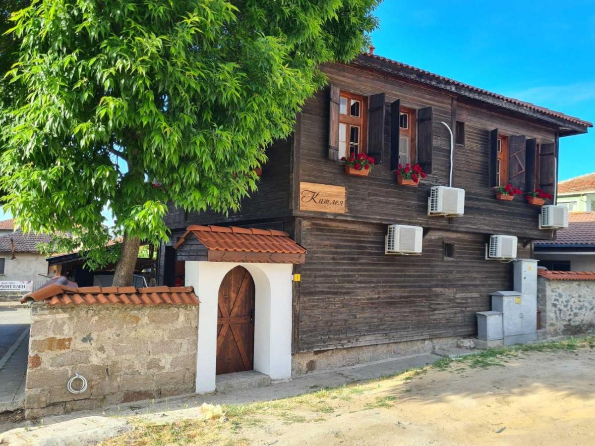 Къща За Гости Катлея Tsarevo Exterior foto